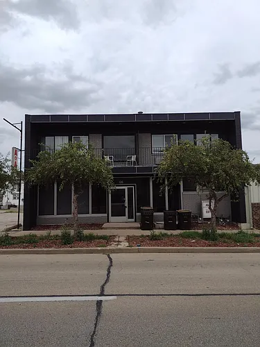 106 W Douglas St #4 Photo 1