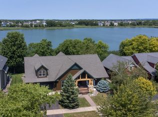 11668 E Laketowne Dr, Albertville, MN 55301