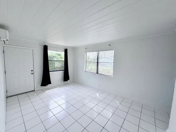 1409 W 33rd St APT 2, Riviera Beach, FL 33404