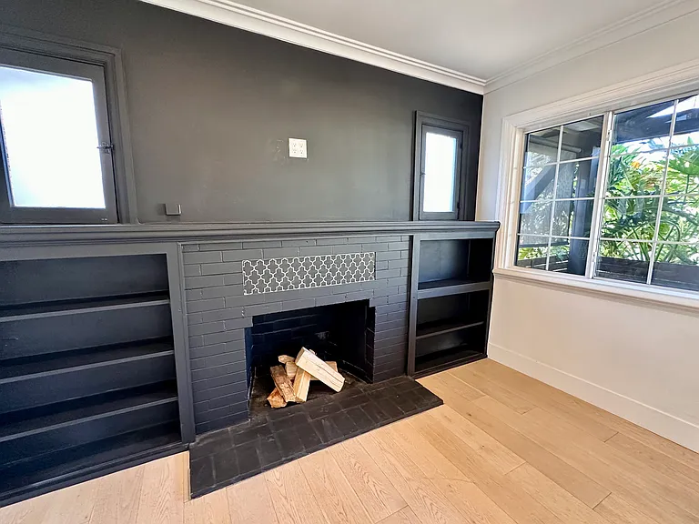 4336 Toland Way — Photo 5
