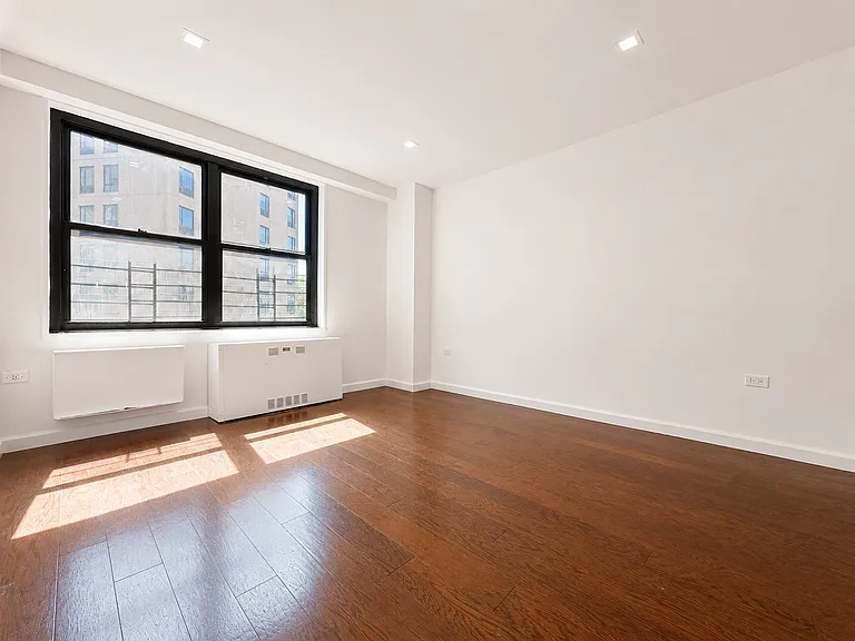 150 W 225th St #2D — Photo 10