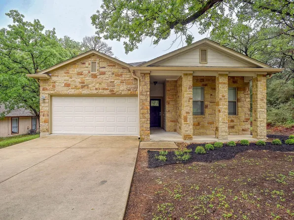 105 S Kaupo Dr, Bastrop, TX 78602