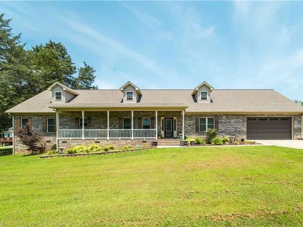 310 Pauline Dr, Lexington, NC 27295