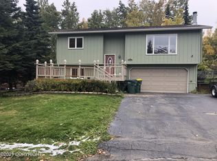 18717 1st St, Eagle River, AK 99577
