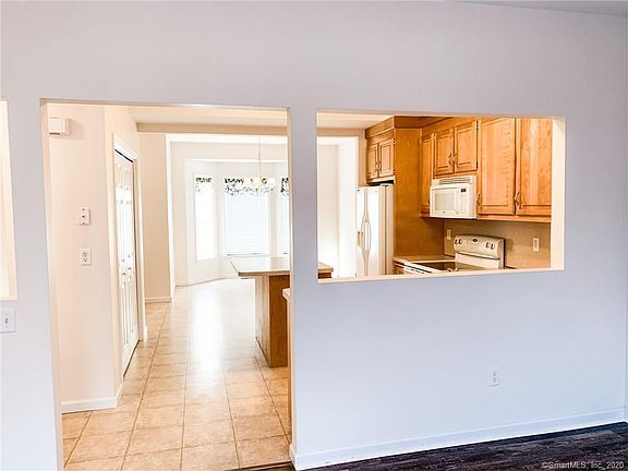 3rd image of 277 Reservoir Ave APT 1202