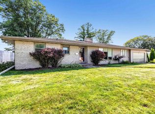 1131 Saint Agnes Dr, Green Bay, WI 54304