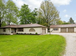 211 Hillview Dr, Jamestown, IN 46147