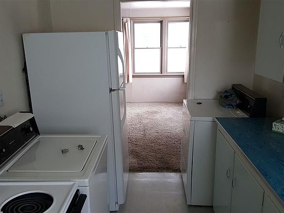 4th image of 344 North Ave W