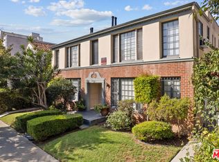 209 S Reeves Dr, Beverly Hills, CA 90212