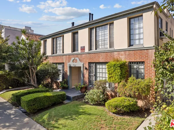 209 S Reeves Dr, Beverly Hills, CA 90212