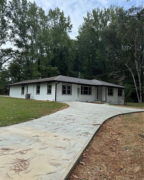 1st image of 369 Crane Dr