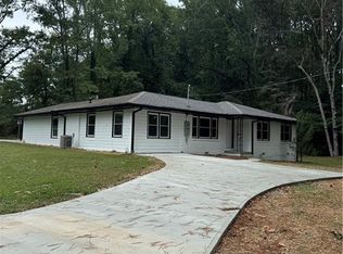 369 Crane Dr, Lawrenceville, GA 30046