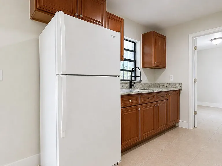 3982 Wheaton Ct — Photo 6
