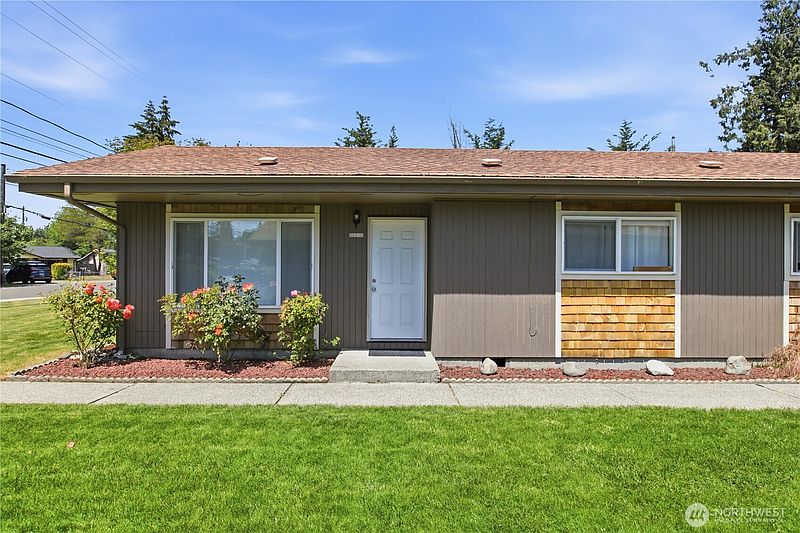5th image of 8303 John Dower Road SW