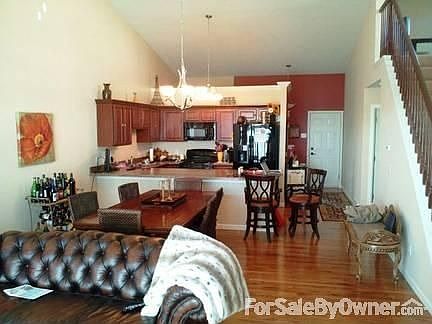 3rd image of 5089 Minuteman Ln