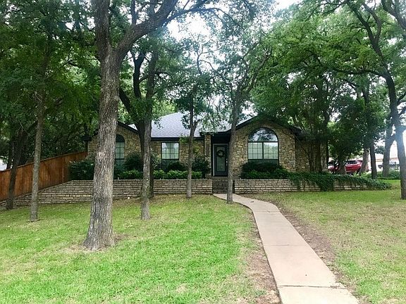 2nd image of 6303 Circo Dr