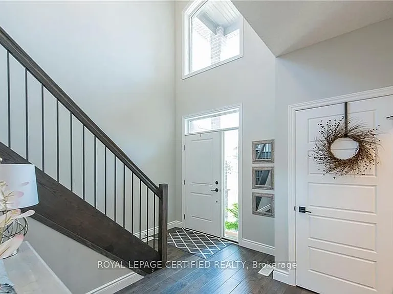940 Reeves Ave — Photo 4