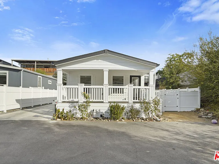 30473 Mulholland Hwy #109 — Photo 33