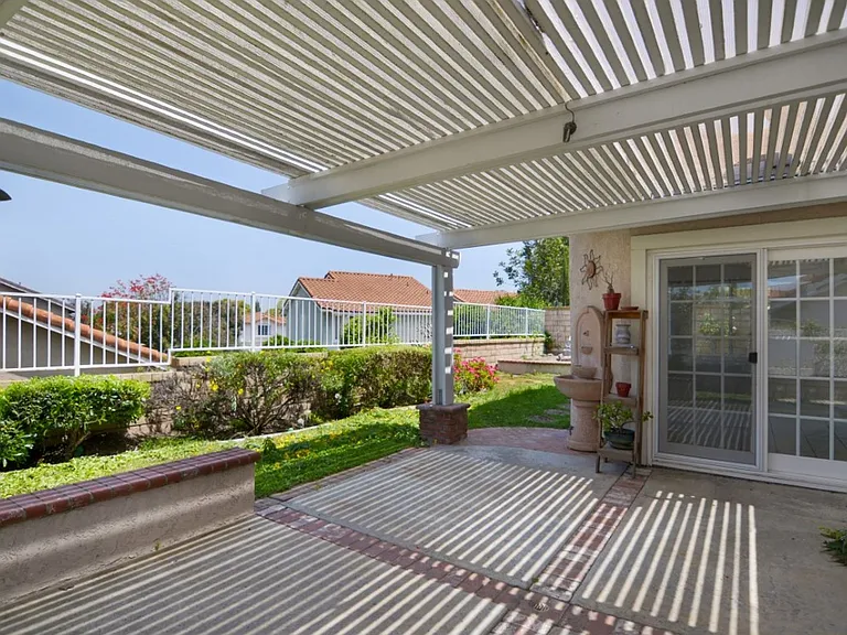24241 Tama Ln — Photo 29