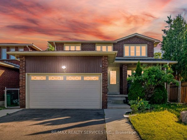 26 Sunforest Dr, Brampton, ON L6Z 2Z1
