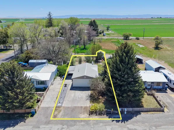 145 4th St, Hazelton, ID 83335