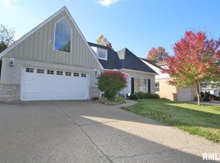 306 W Hollyridge Cir, Peoria, IL