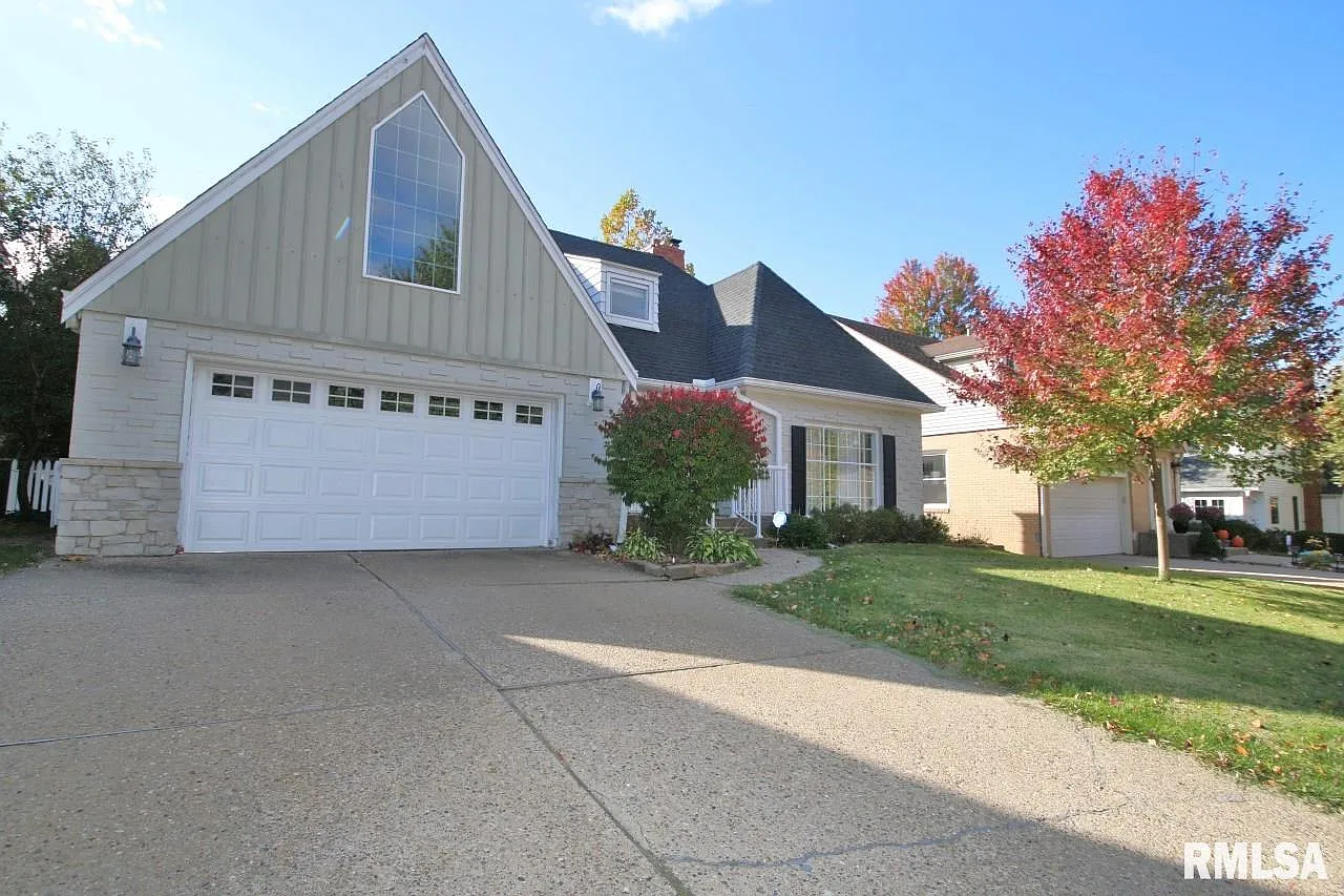 306 W Hollyridge Cir photo 1