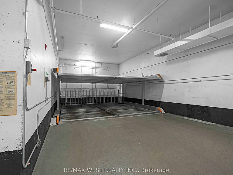 42 Camden St #303 — Photo 30