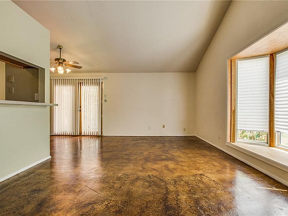 2nd image of 4201 Malone Ave