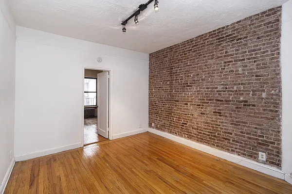 Rented by Banaco Property Group LLC | media 12