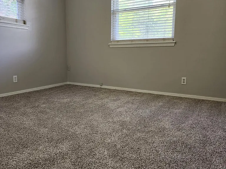 5631 S 85th East Ave — Photo 12