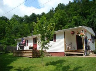 759 Lawrence Rd, Maysville, KY 41056