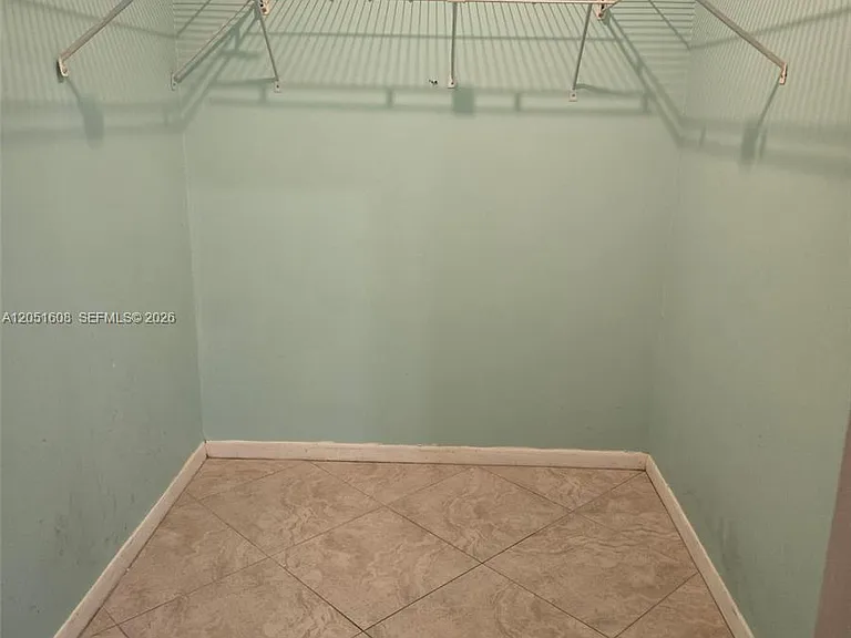 818 E Palm Run Dr #0 — Photo 5