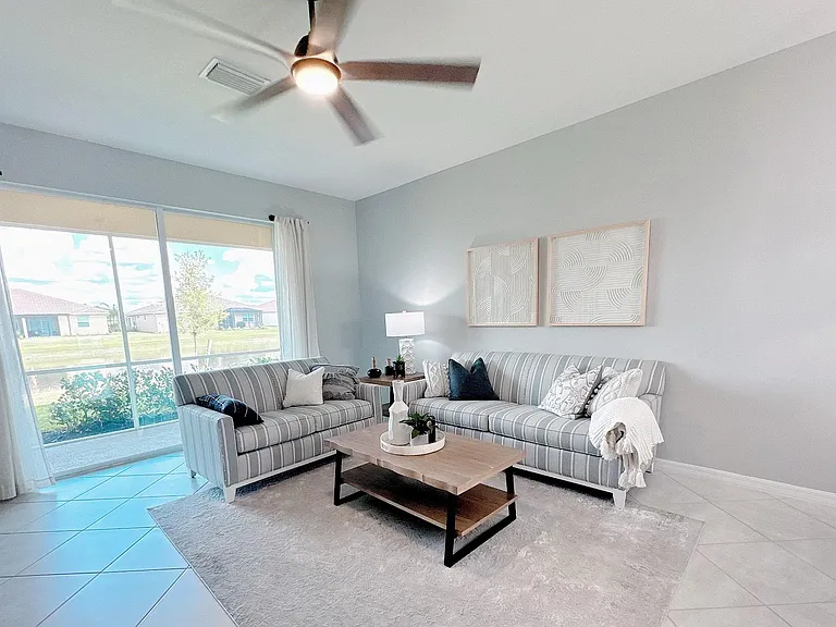 2800 Blossom Way — Photo 3
