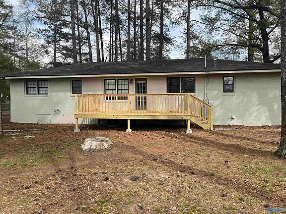 3rd image of 205 Taylor Rd