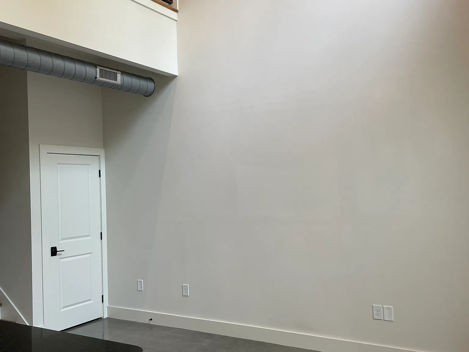 2 bed, 1050 sqft, $2,100 — Photo 4