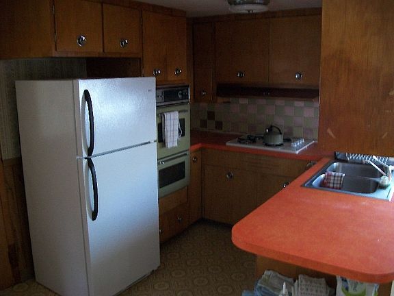 4th image of 276 Oakdale Dr