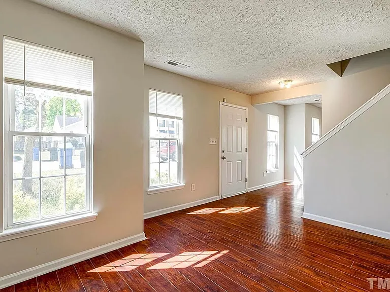 3615 Sana Ct — Photo 10