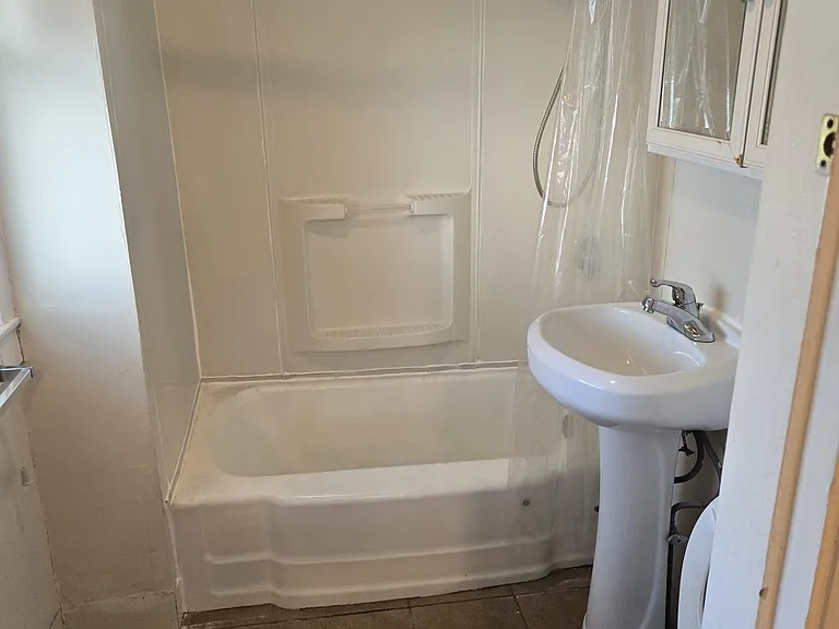 103 Alder St #1 — Photo 14