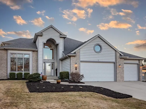 882 Eddington Dr, Sun Prairie, WI 53590