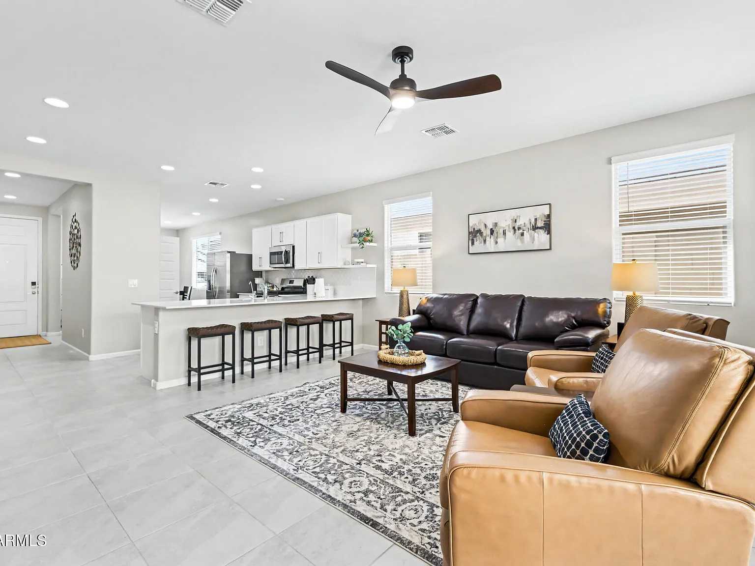 3 bed, 2.0 bath, 1479 sqft, $3,500 — Photo 4