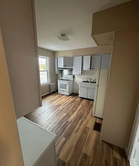 293 Dartmouth St #1 — Photo 6