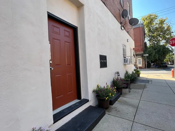 1423 Moore St, Philadelphia, PA 19145