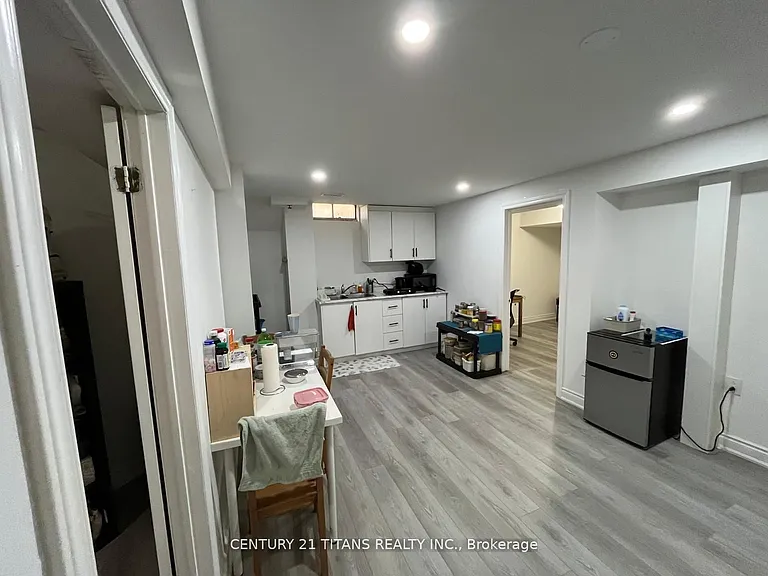 20 Hemingford Pl — Photo 15