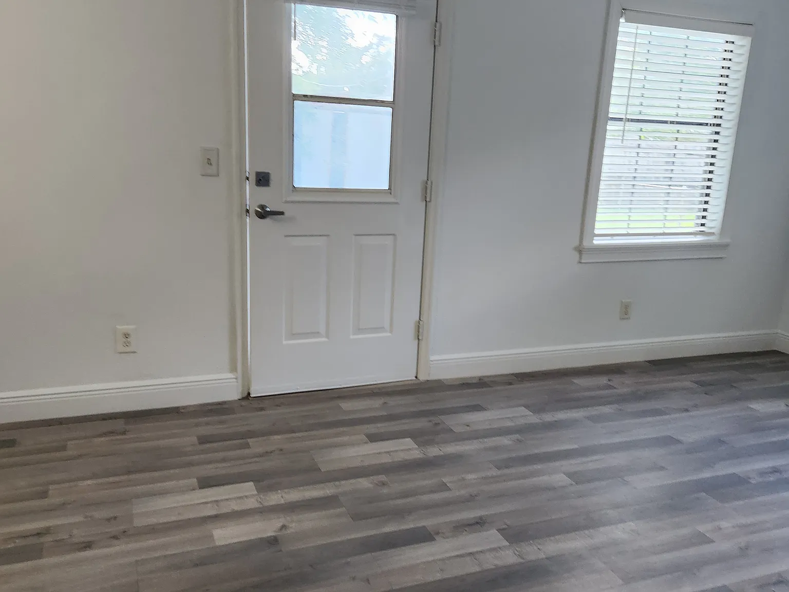 3 bed, 1446 sqft, $2,200 — Photo 3