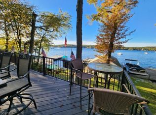 58 Raccoon Island Rd, Lake Hopatcong, NJ 07849