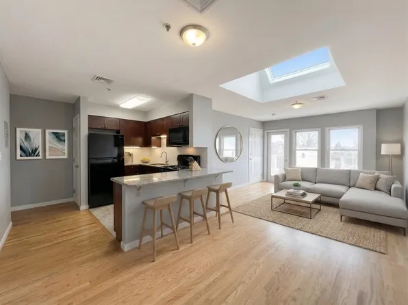 420 6th Street image 1 of 12