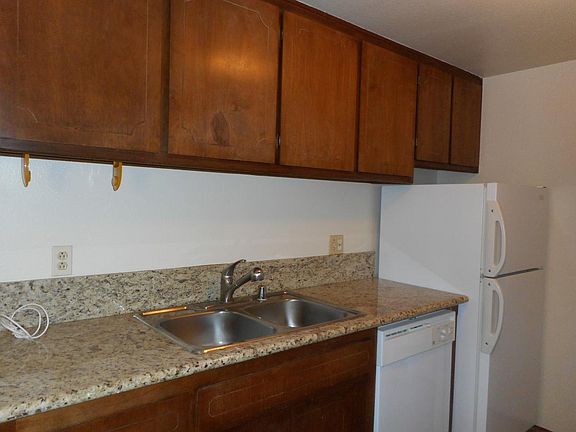 2nd image of 4601 Karbet Way APT 11