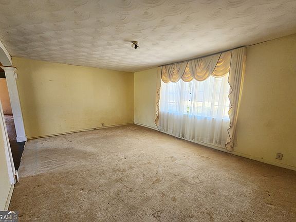 5th image of 1332 State Highway 41