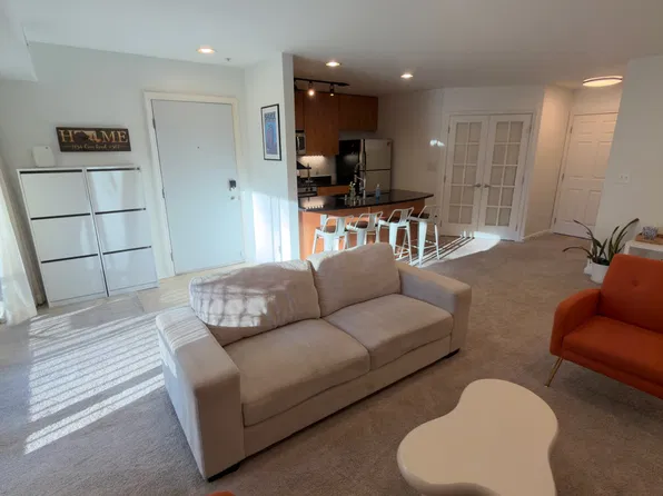 1134 Cove Rd APT 302, Annapolis, MD 21403